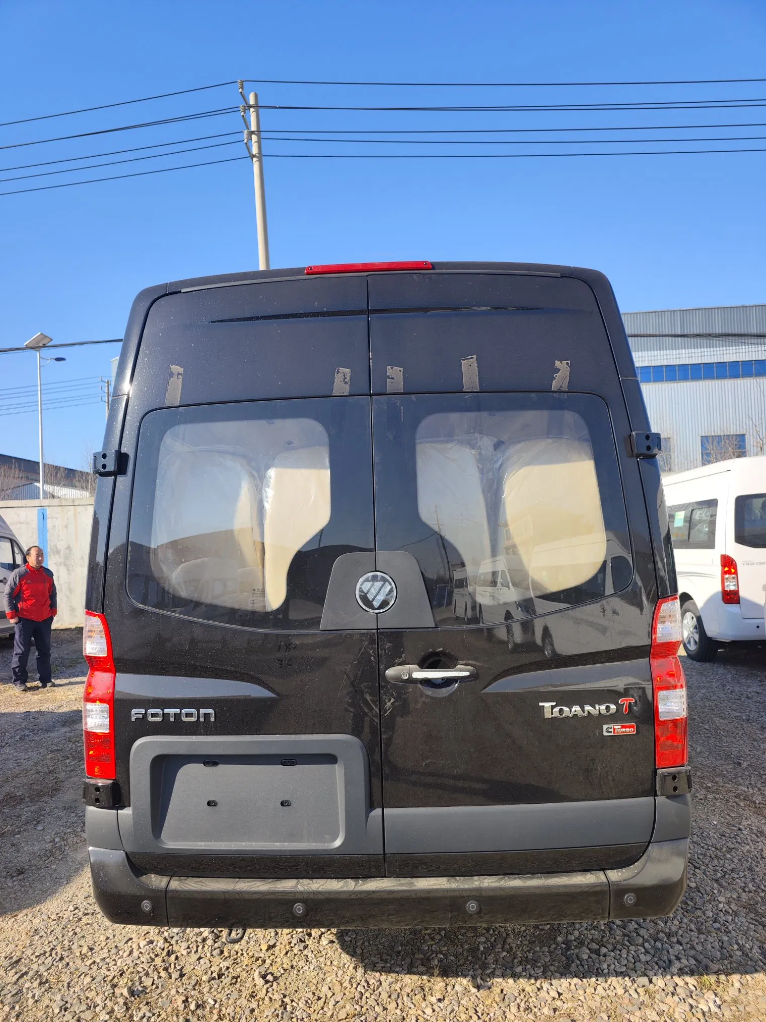 Foton Toano 18 Seats Luxury Staff Shuttle Bus Comfortable Commuter Van for Airport Transfer &amp; Hotel Guest Transport