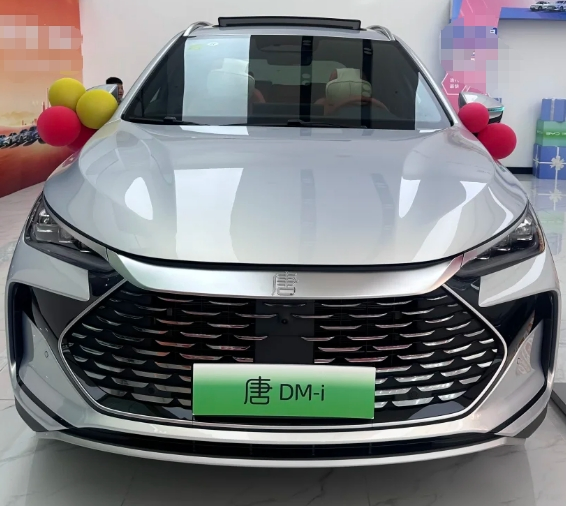 Byd Tang Dm-I Fast-Charge Smart Parking MID-to-Large Plug-in Hybrid High Performance SUV Stock