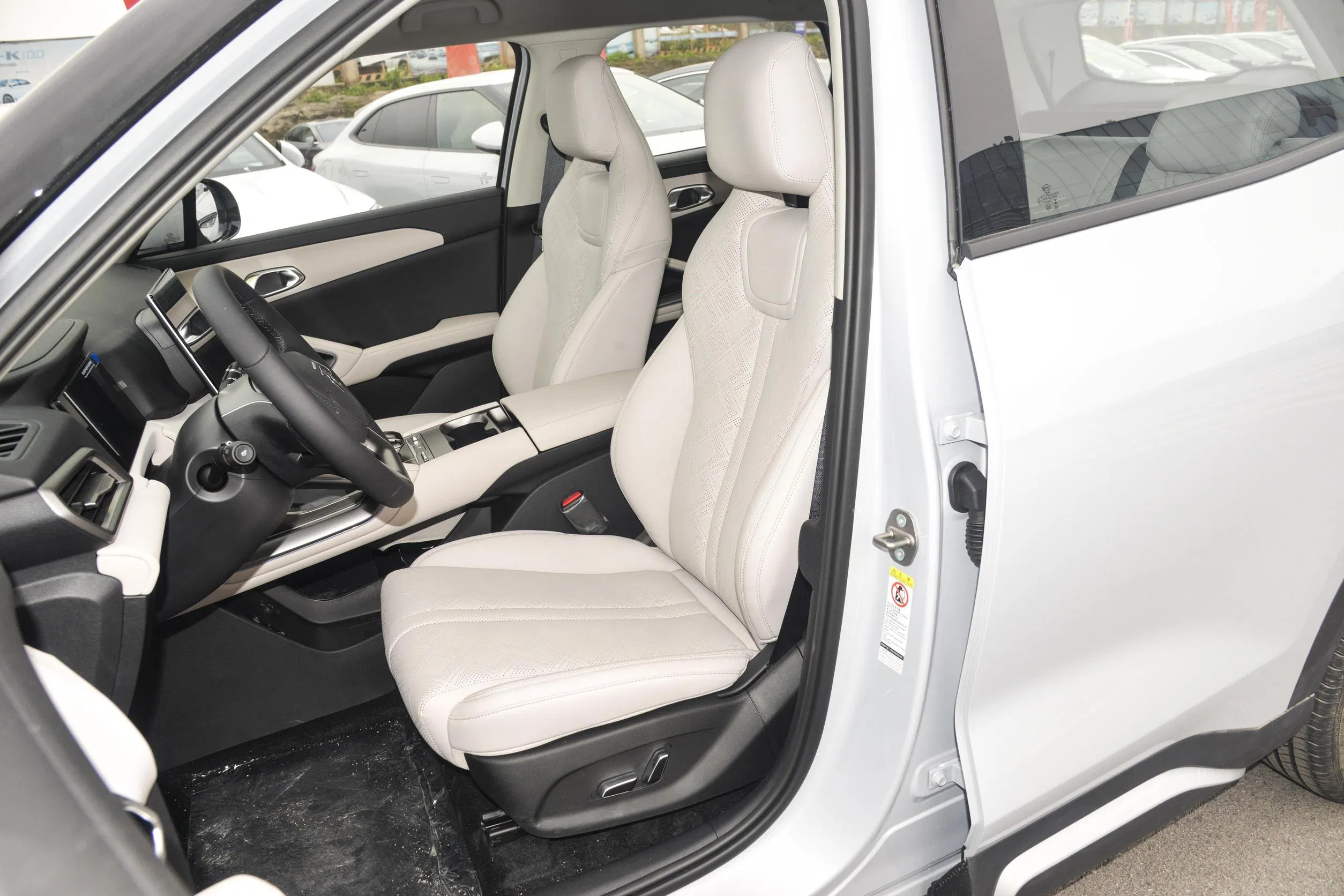 Byd Yuan up 2024 301km Sport Utility Vehicle Bev Used Electric Mini Car New Energy Vehicle