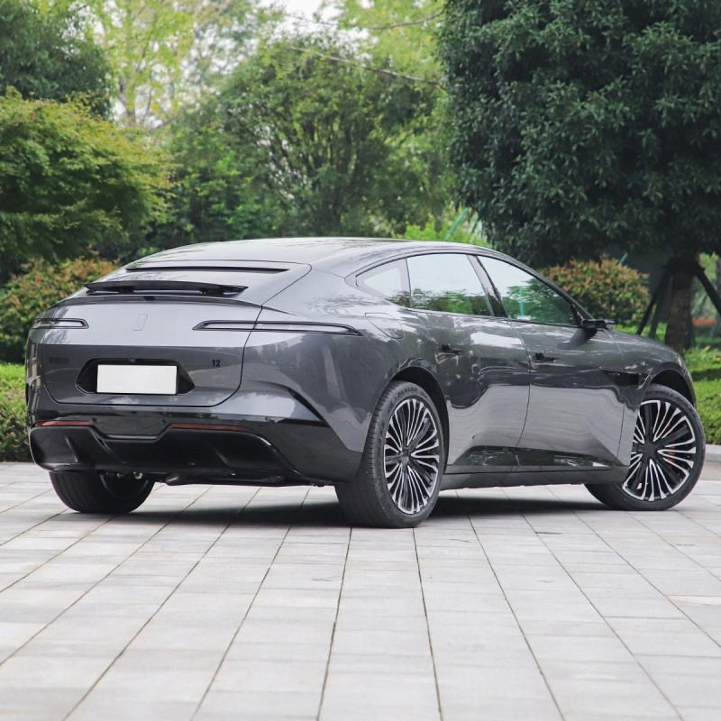 Véhicule Électrique Avatr Silver avec Huawei Harmonyos 4 Cabine Intelligente