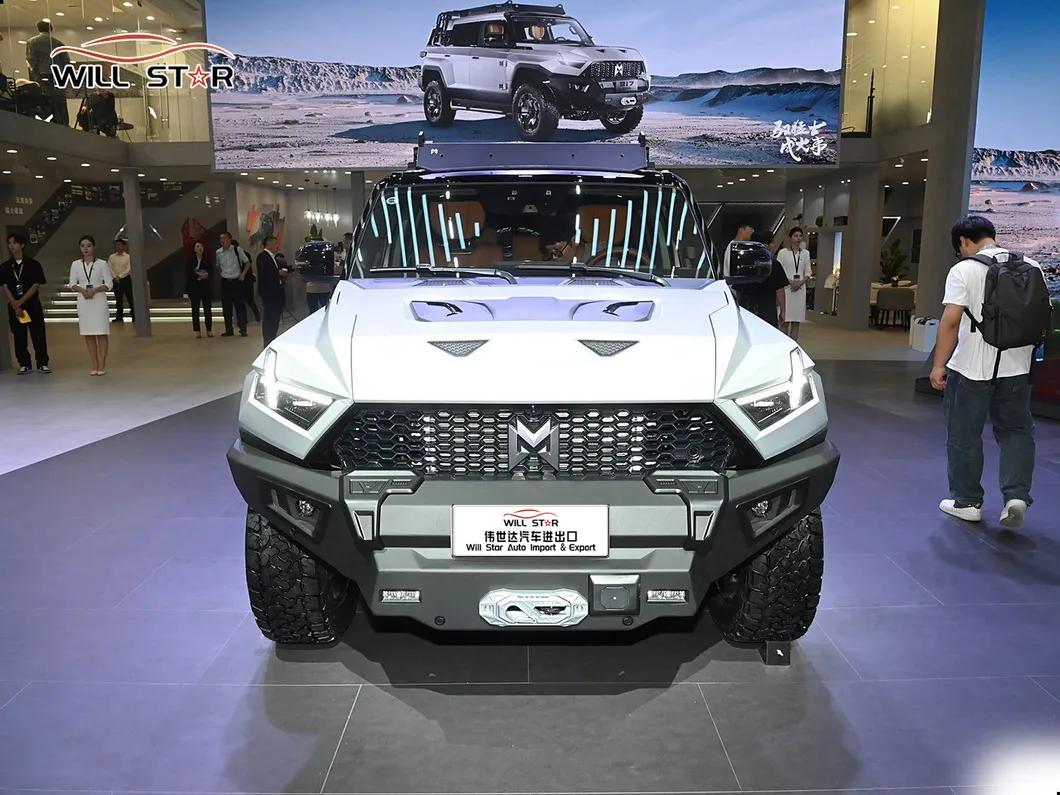 Mhero 917 SUV View 5