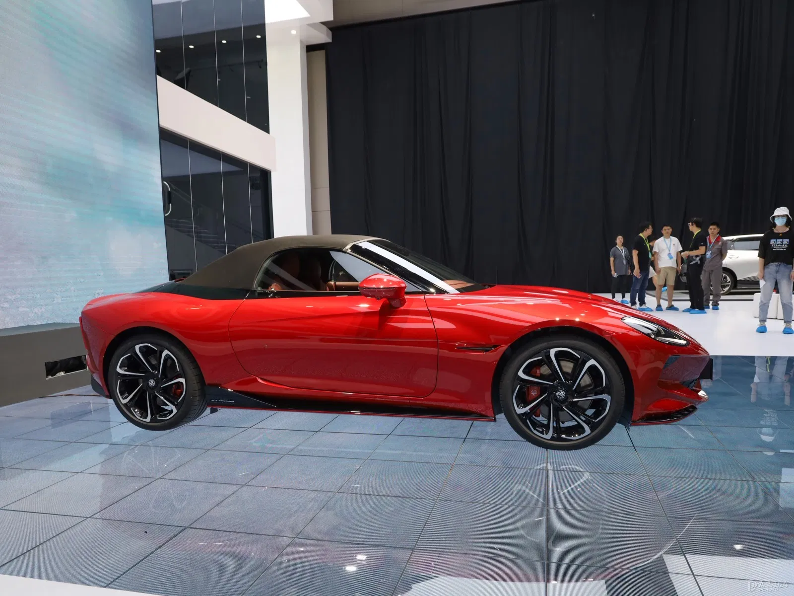 High Torque Single Motor Performance Car Mg Cyberster Electrical Sports Car