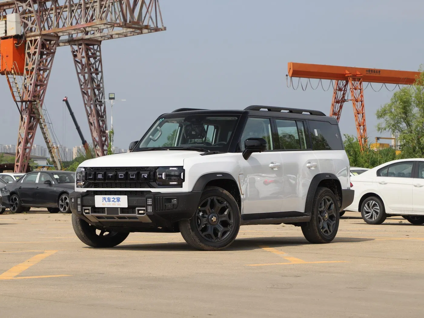 Jetour Traveler Dual Power Options Vehicles SUV 5 Seat/7 Seat Gasoline Cars