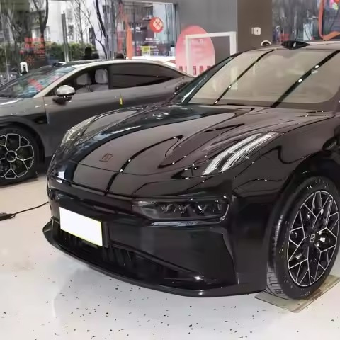 2025 Zeekr 001 Hatchback à direction gauche, véhicule chinois à grande vitesse, traction intégrale, suspension pneumatique, véhicule à énergie nouvelle, système audio YAMAHA