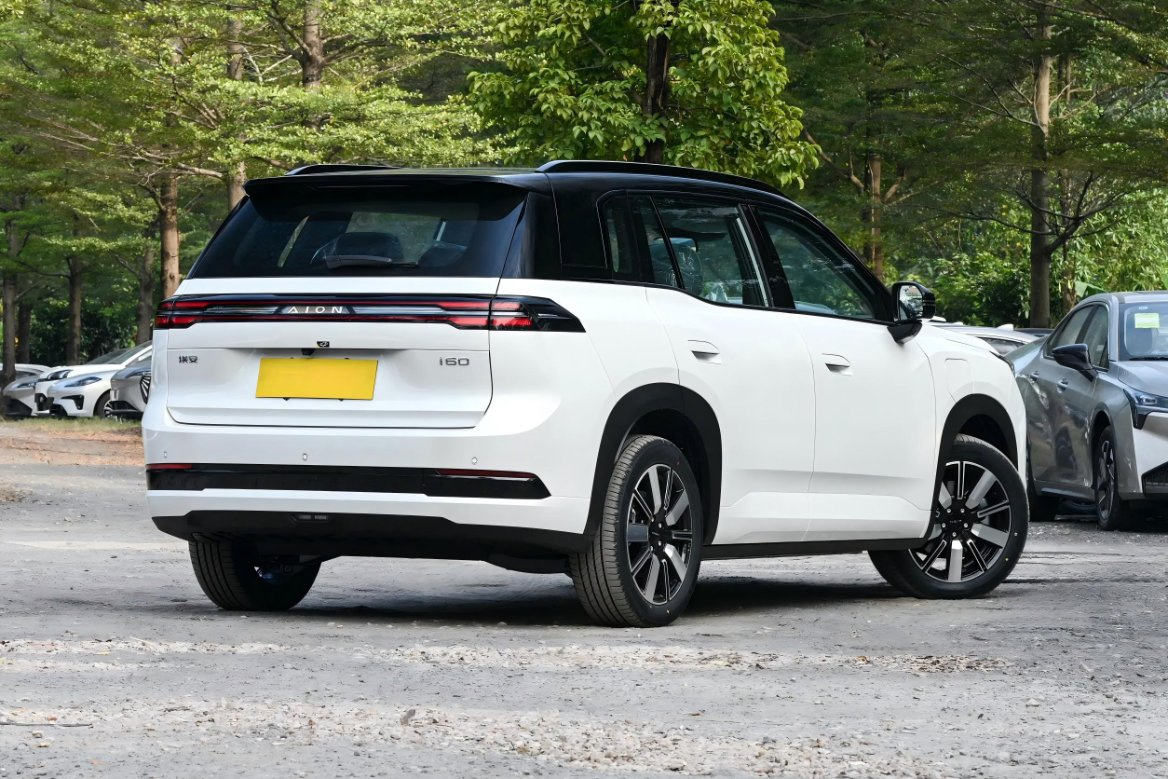 2025 Aion I60 High Performance Electric Car Long Range Hybrid Car Compact SUV Electric Vehicle for Road Trip Automobile Car