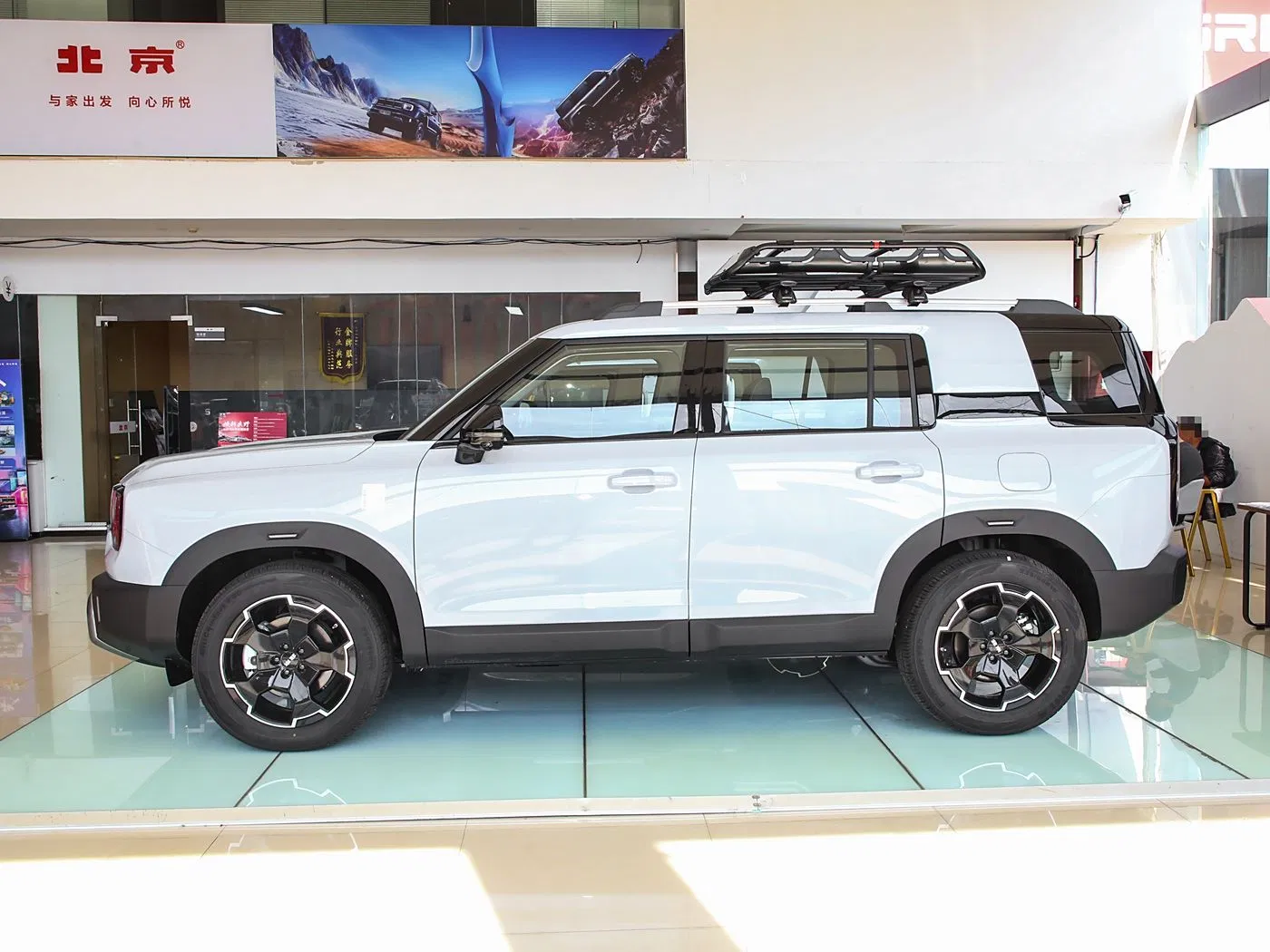 Beijing off-Road Bj30 Sport Utility Vehicle Conquer Every Terrain with Rugged Excellence