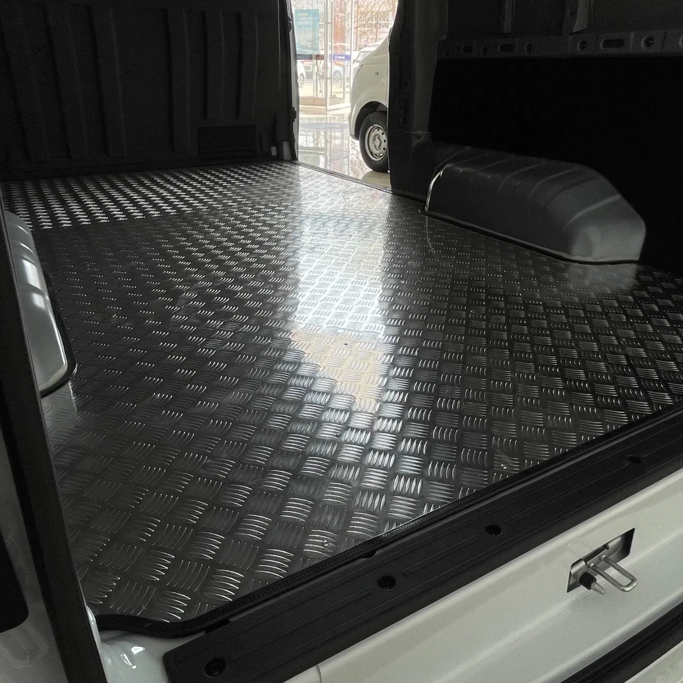 EV Commercial Van Electric Cargo Express Van Dongfeng Ruilida V7