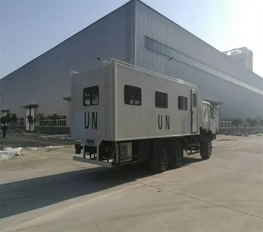 Multifunctional Dongfeng 4X4 Four-Wheel Drive All-Wheel Drive off-Road Camping Recreational Vehicles Motorhome
