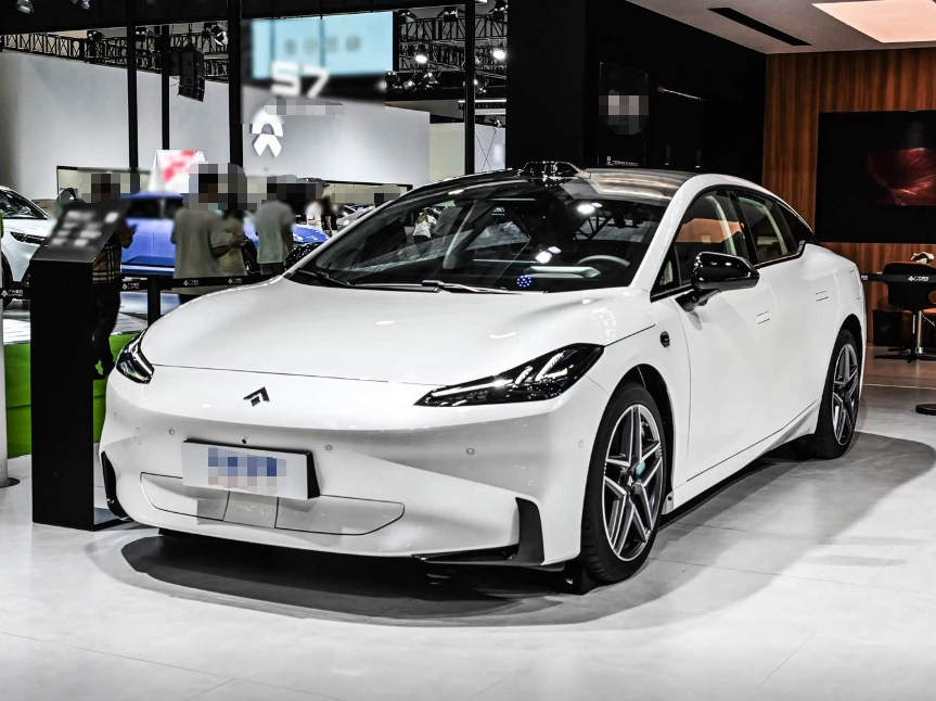 Hyper Gt, Hyptec Gt, Moteur arrière, Traction arrière, 630km, Voitures de taille moyenne à grande, Batterie lithium ternaire, Batterie lithium fer phosphate, VE