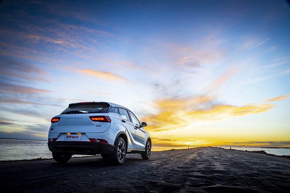 Fengon Glory 500 Best Performance Sporty Compact SUV Left Hand Drive Automatic Gasoline/Petrol New Vehicle