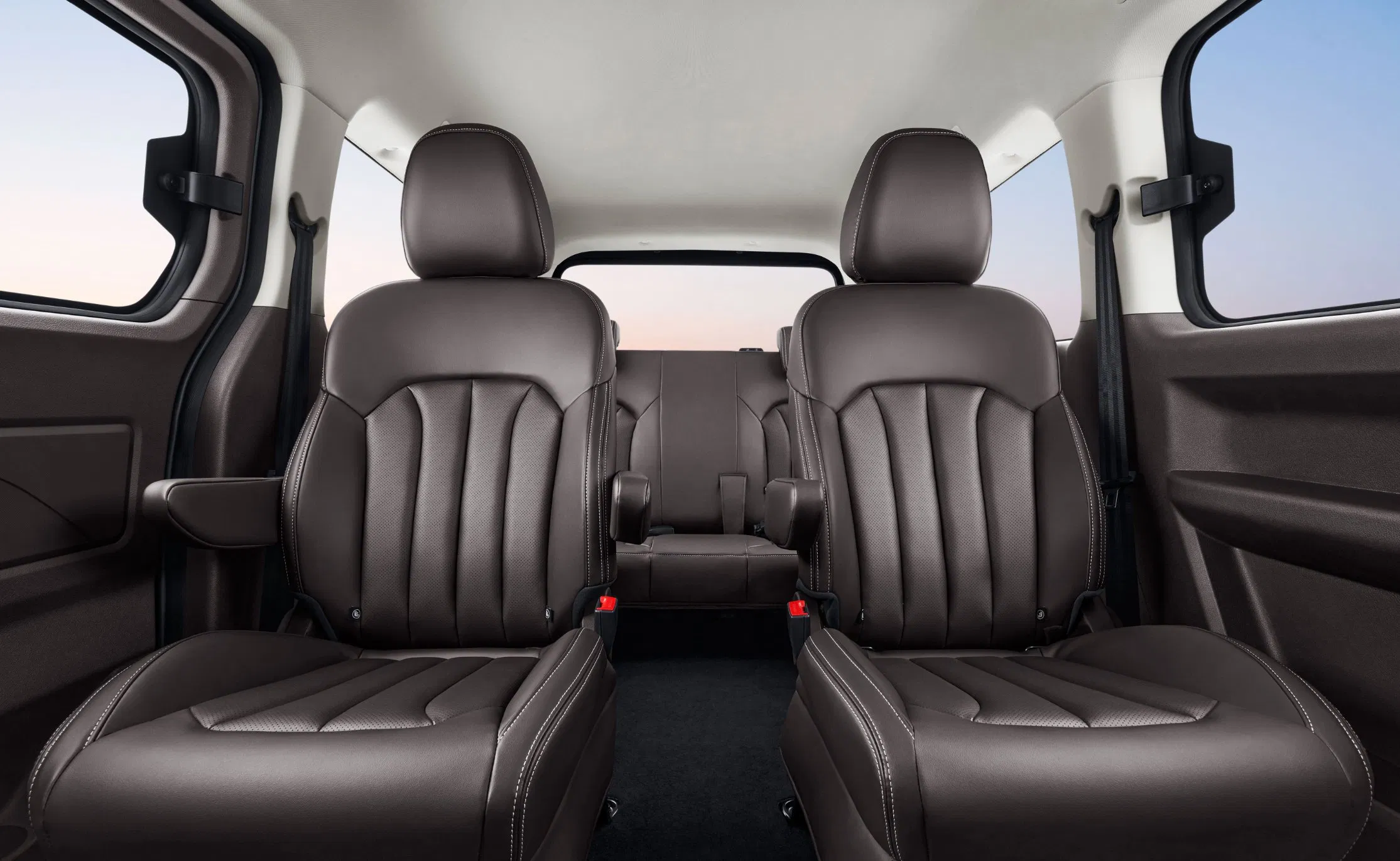 BAW Electric MPV EV Luxury Passenger Transportation Van 400km Range