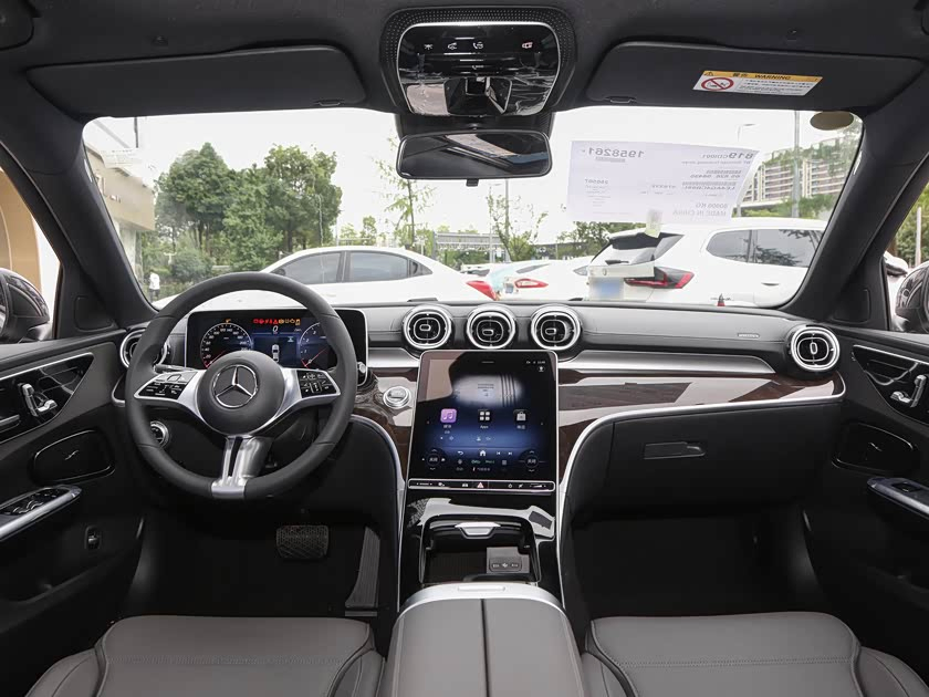 2025 New Mercedes-Benz C260L Long Wheelbase 4-Door 5-Seat Sedan Gasoline