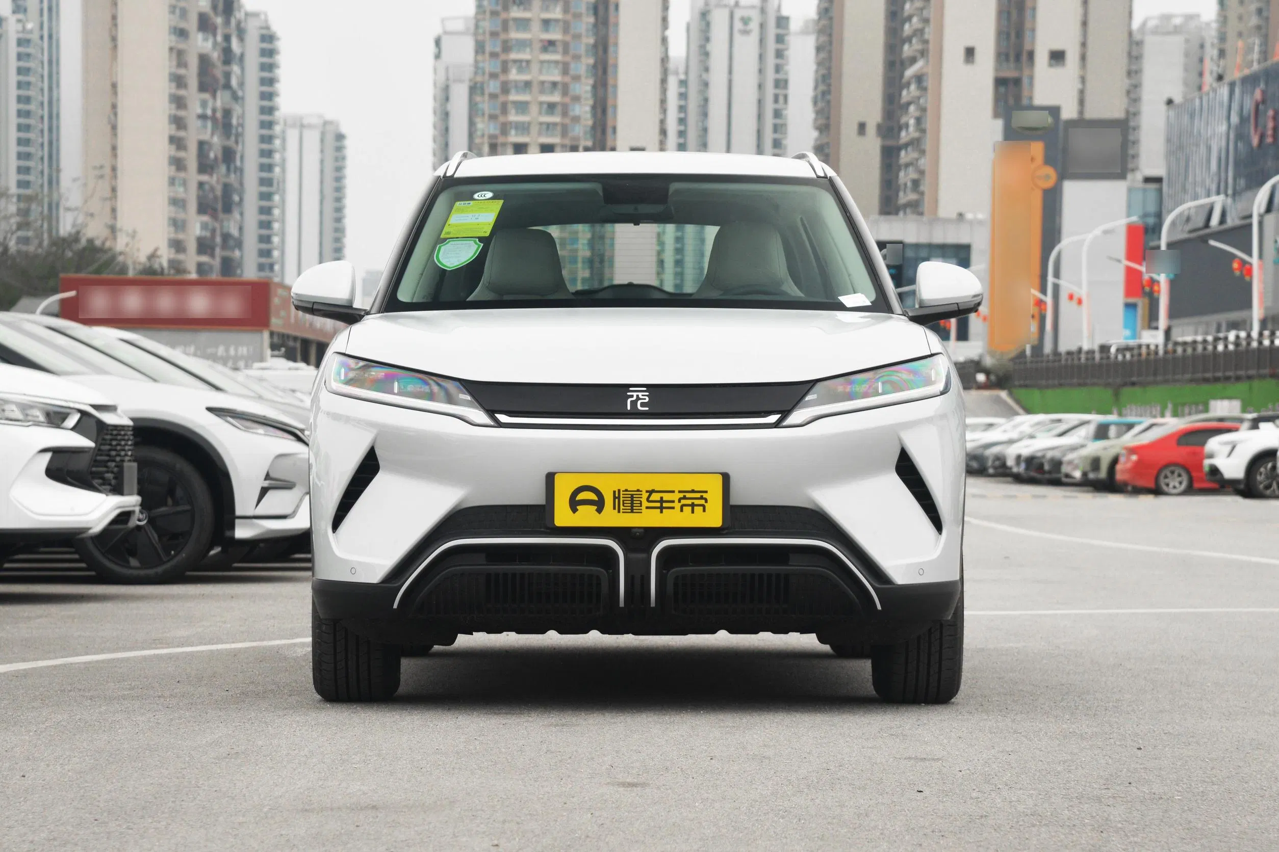 Byd Yuan up 2024 301km Sport Utility Vehicle Bev Used Electric Mini Car New Energy Vehicle