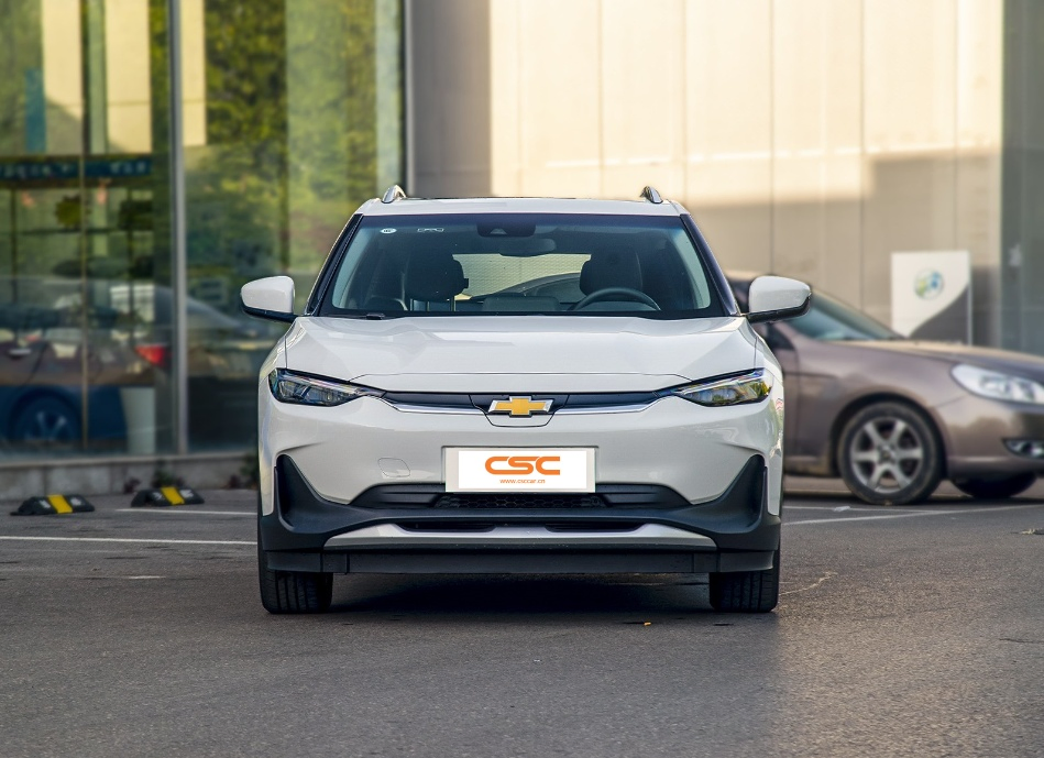 C-Hevrolet Menlo Green Electric Vehicle with Long Range Performance