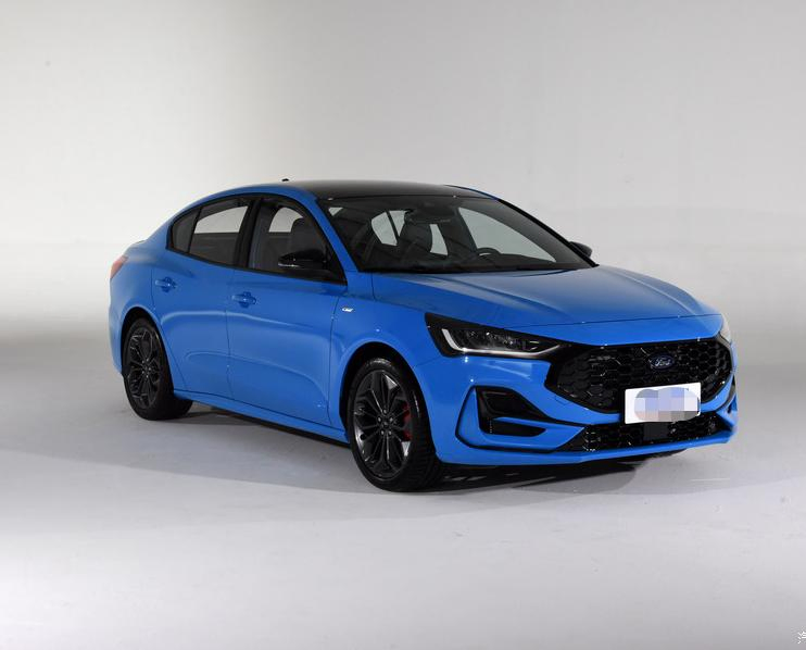 2020 Ford Focus Luxury Sedan - High-Performance Gasoline Vehicle