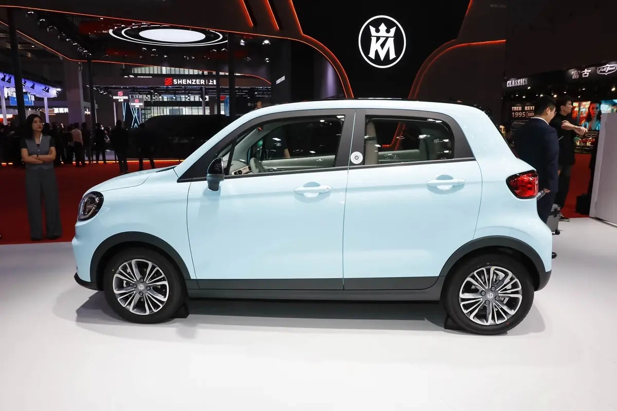 Leapmotor T03 2025 - Stylish and Efficient Electric Car Model