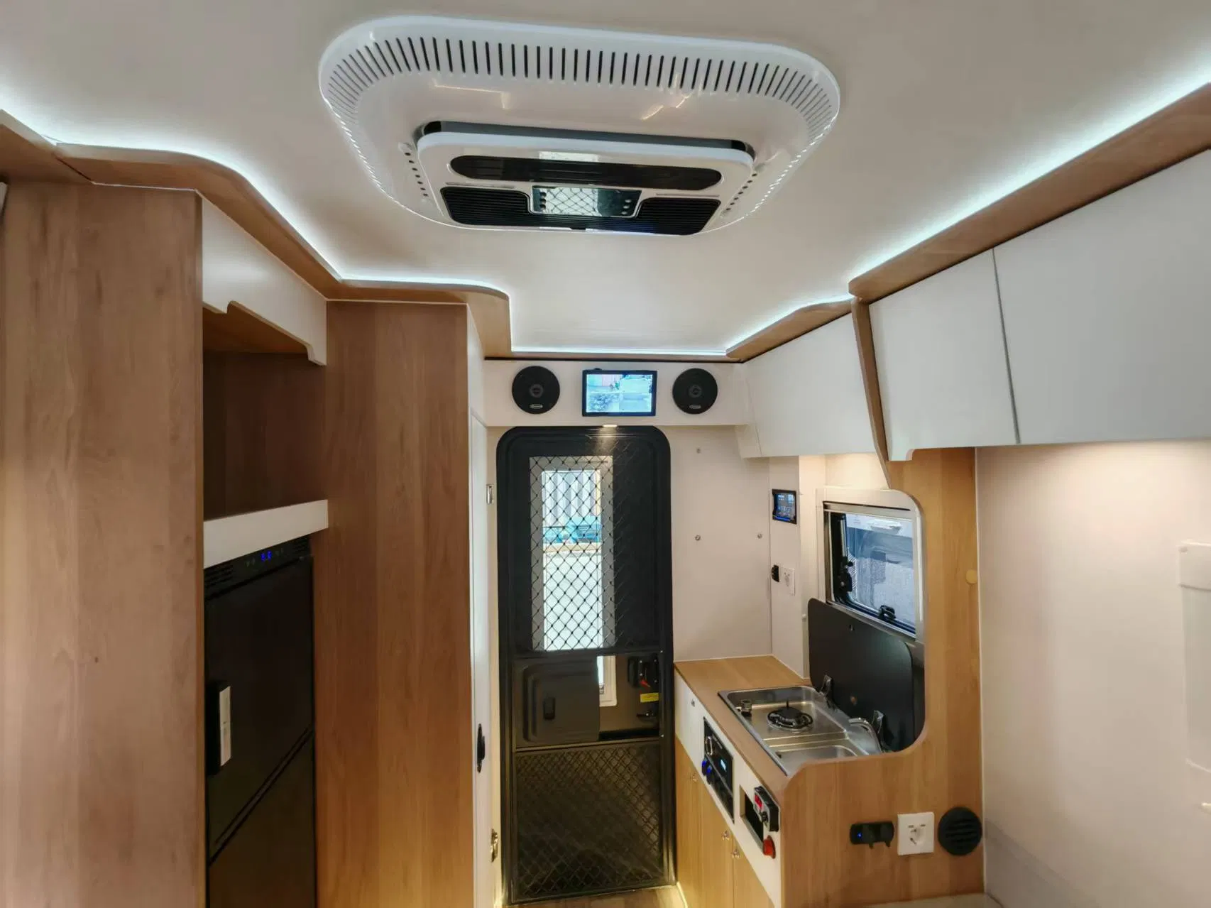 Factory OEM/ODM Camping Solution Custom Aluminum Camper Shell for Pickup Trucks