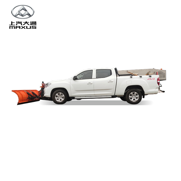 Saic Maxus T70 Interstellar L Diesel 4X4 Pickup Truck Small Snow Plow 1 Cubic Meter Snow Melter Spreader + 2 Meter Snow Plow