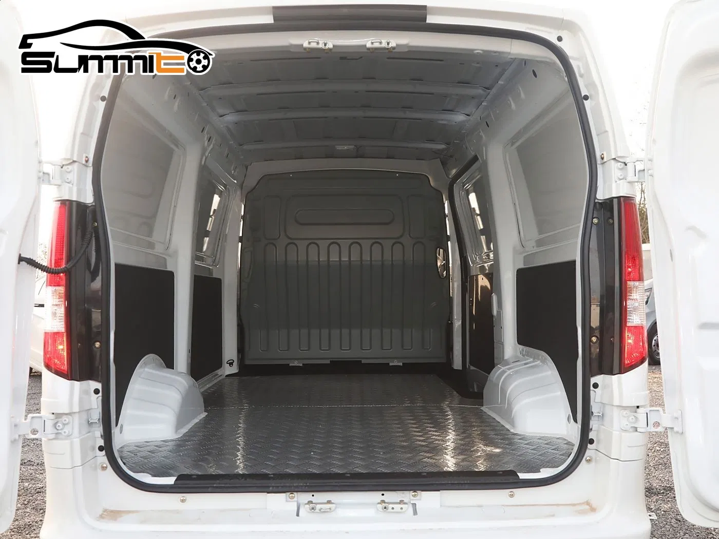 Changan Ruixing Em80 Electric Van View 10