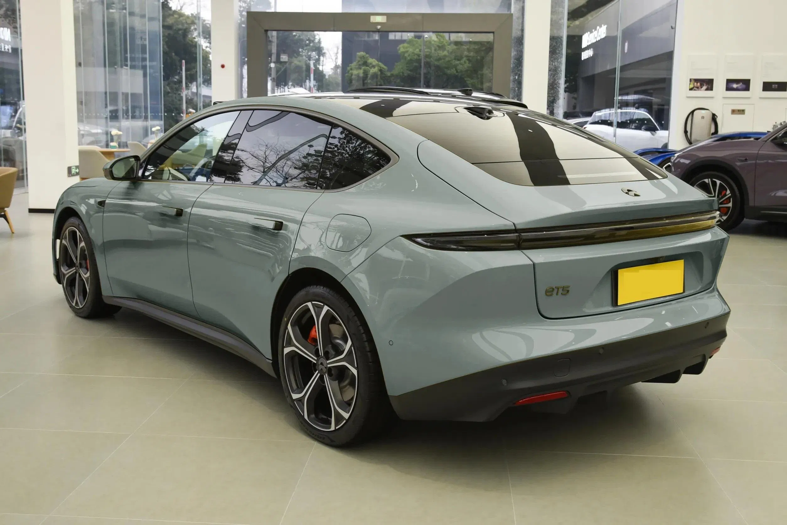 Nio Et5 Electric Sport Car High Performance Flagship New Energy Vehicle Quality Ecar From Nlo Electric Automobiles