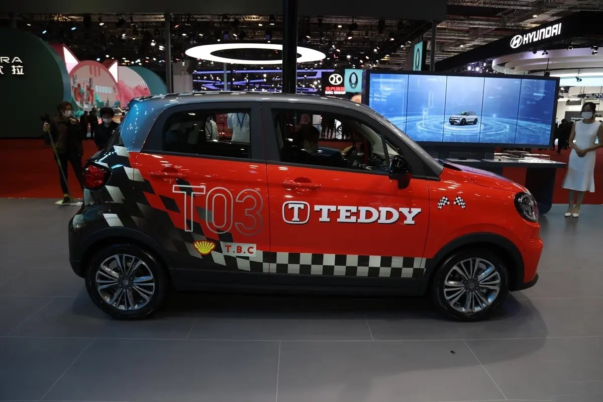 Leapmotor T03 2025 - Stylish Electric Car with Smart Technology