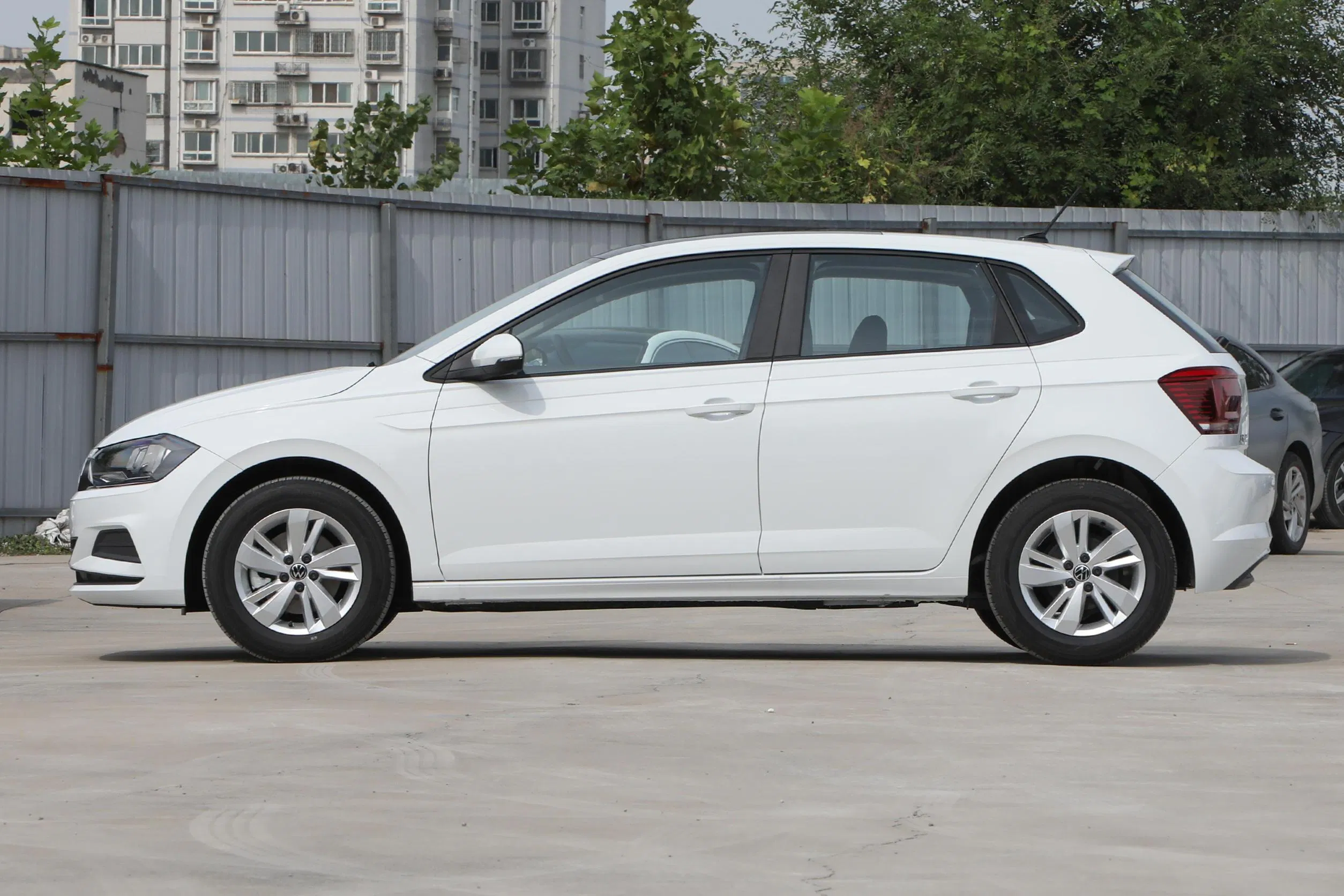 Hot Saic Volkswagen Polo Plus High Performance Used Gasoline Vehicle Sports New Petrol Car used