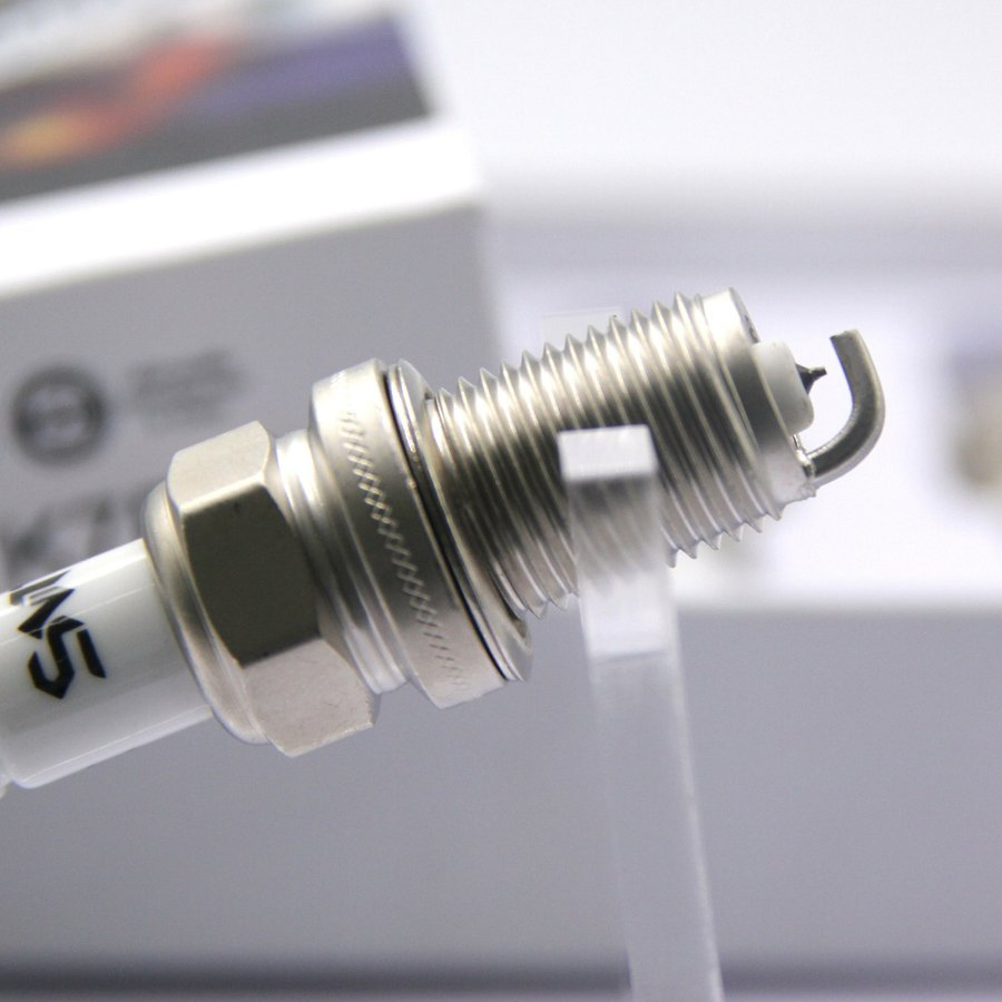 Wholesale China High Quality Auto Parts Spark Plugs for Japanese, Korean Cars, Toyota, Corolla, Hyundai, Suzuki, Vitara, Nissan Auto Parts 12