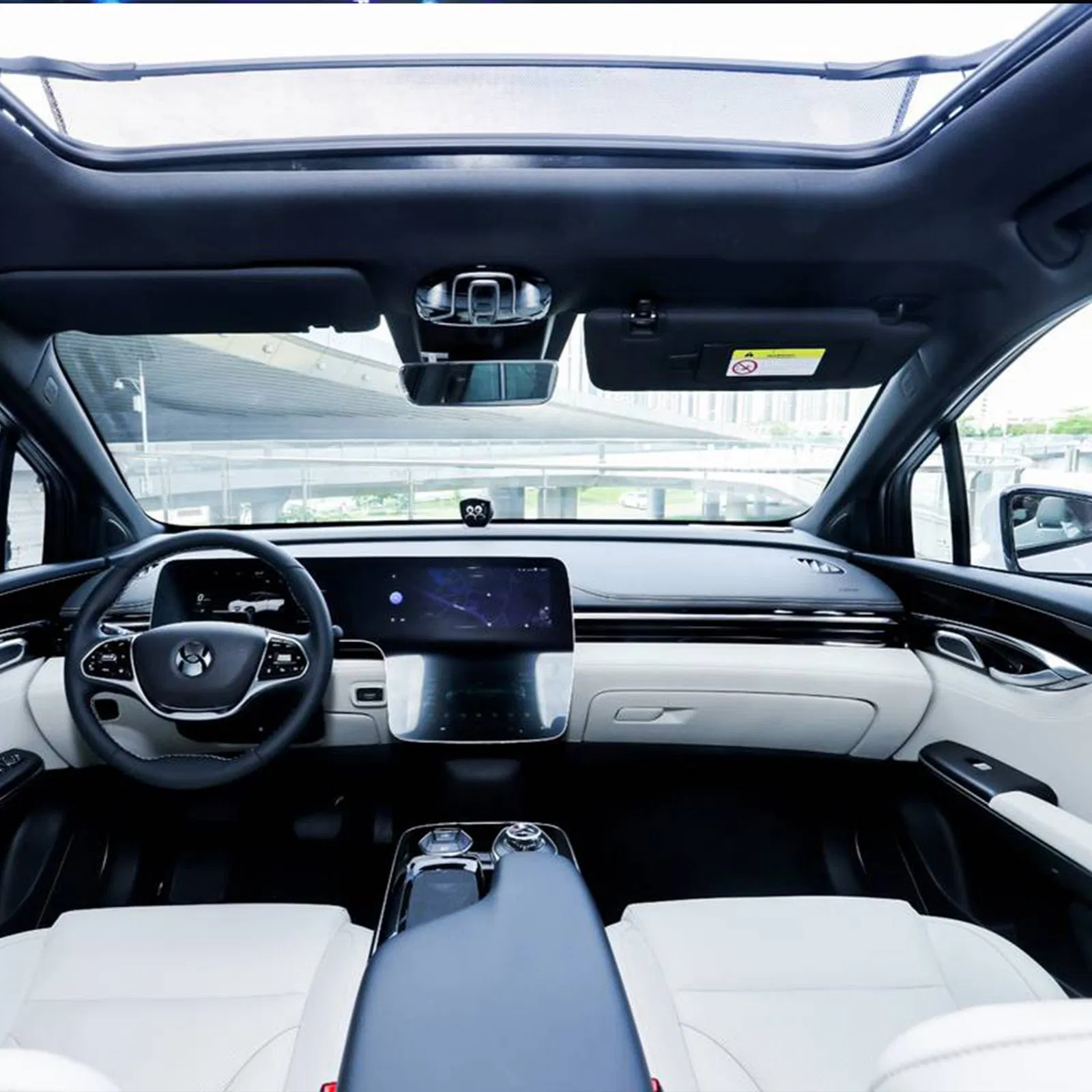 Hycan 007 MID-Size Electric Sport Utility Vehicle Long Range Electric SUV Car