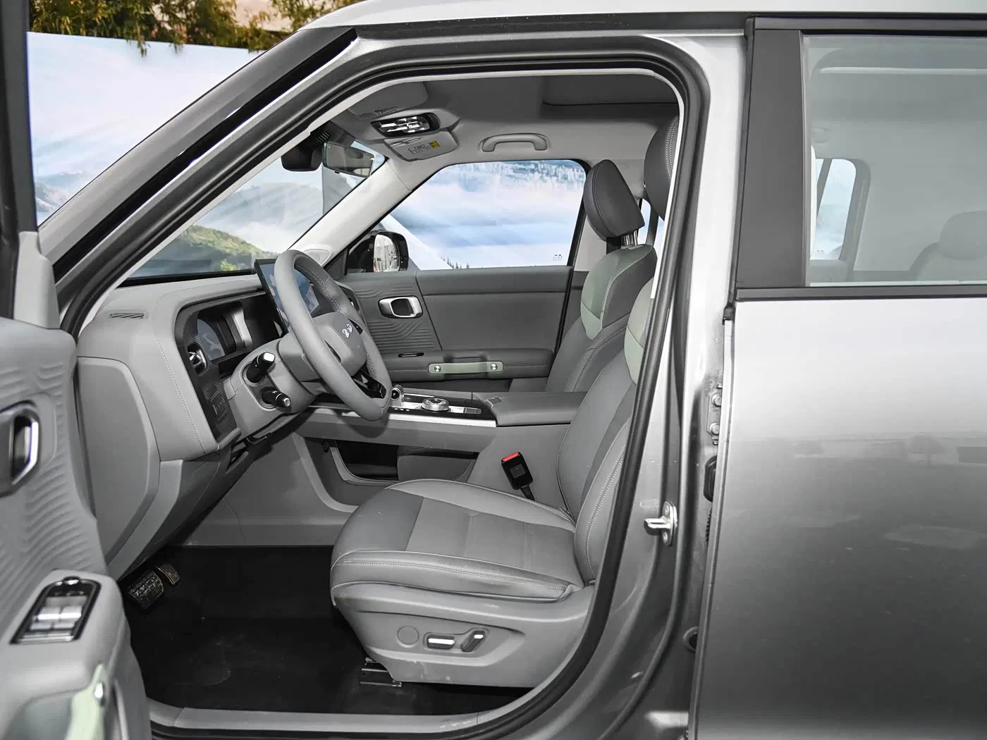 Smart-Tech Powerful Beijing off-Road Bj30 Sport Utility Vehicle for Urban Daily Commuting