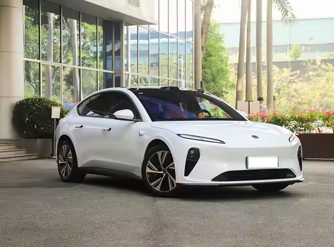 Nio Et5 Electric Sport Car High Performance Flagship EV with Hybrid Fuel Type Good Quality New Nio Automobile