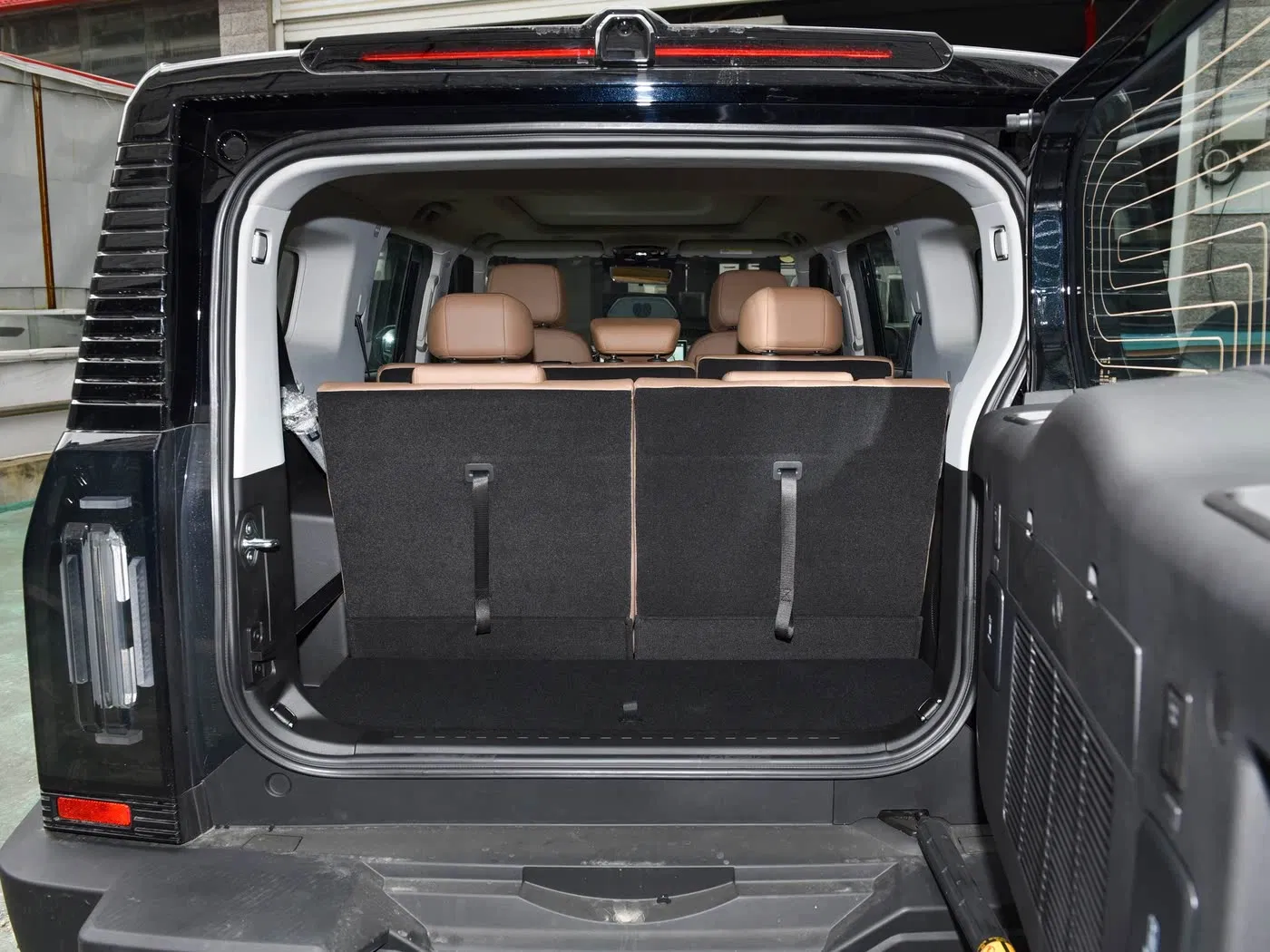 Jetour Traveler SUV Details 9