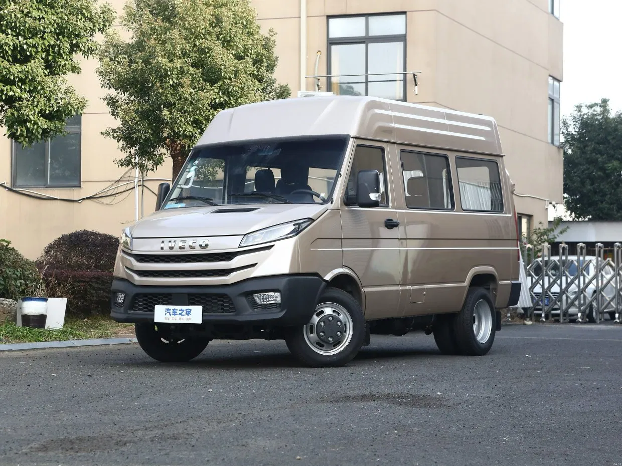 New Delight Commercial off-Road Used Iveco Daily Cargo Van
