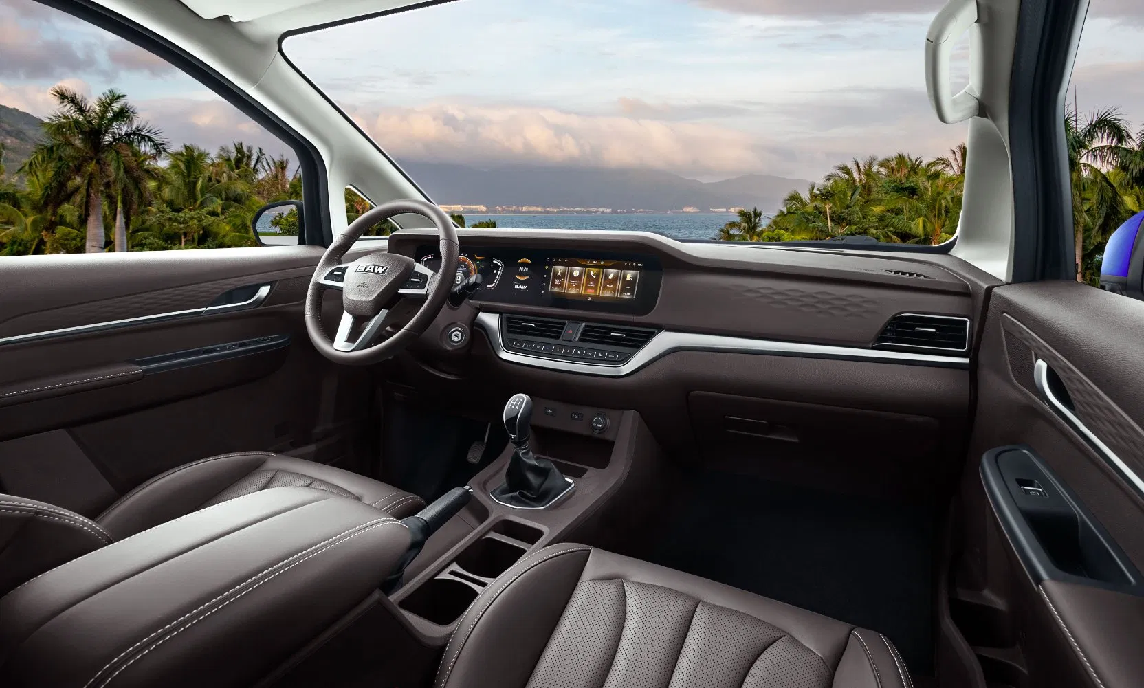 BAW Electric Luxury MPV EV Passenger Transportation Van 400km Range