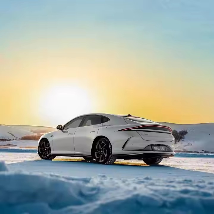 Je Ls6 Voiture d'occasion et véhicule neuf Toutes les versions en stock SUV électrique pur pas cher Véhicule à énergie nouvelle