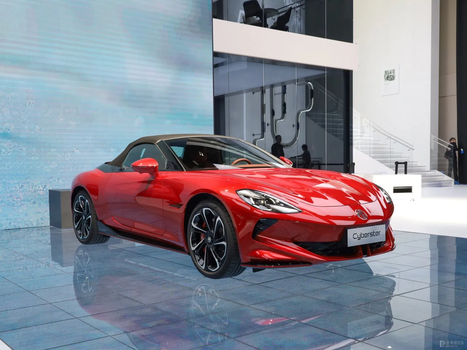 High Torque Single Motor Performance Car Mg Cyberster Electrical Sports Car