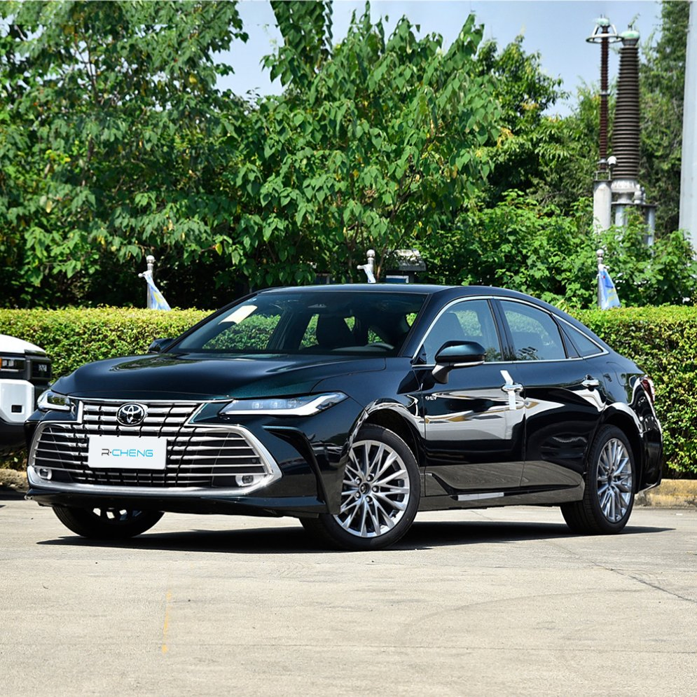 High Performance 2.5L Toyota Avalon Sedan Electric-Gasoline Hybrid E-CVT Toyota Avalon Car Price