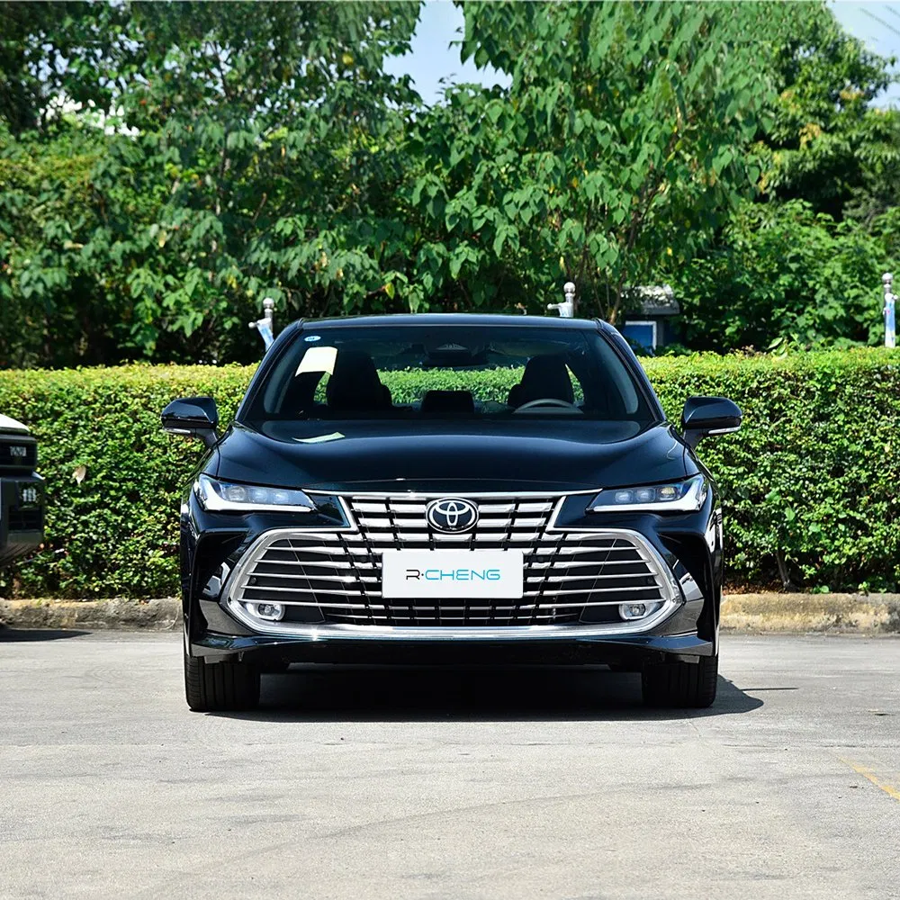 High Performance 2.5L Toyota Avalon Sedan Electric-Gasoline Hybrid E-CVT Toyota Avalon Car Price