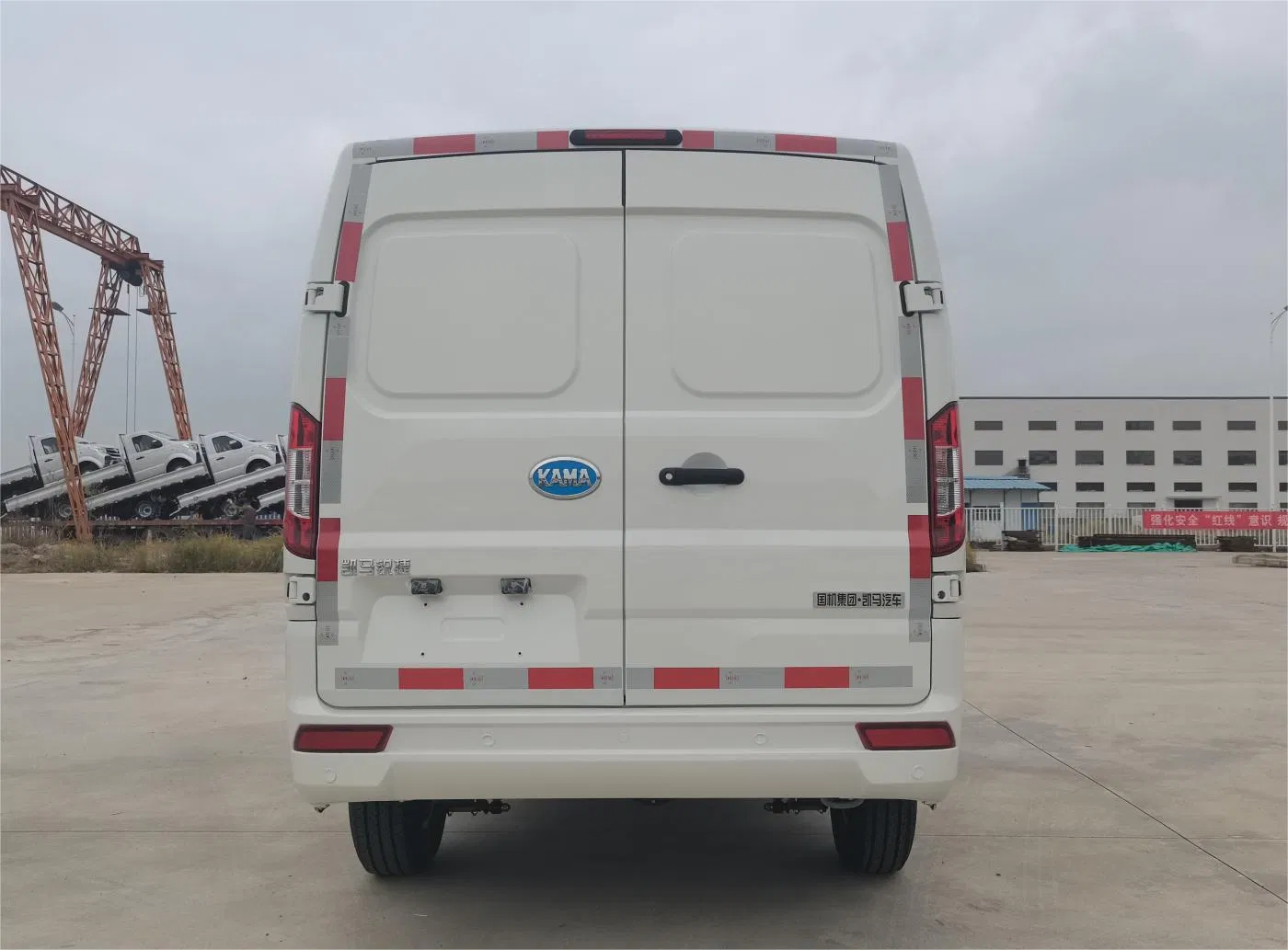 Kama Es6 Electric Van Cargo Pick-up 4X4 1.5 Ton Electric Commercial Van Made in China