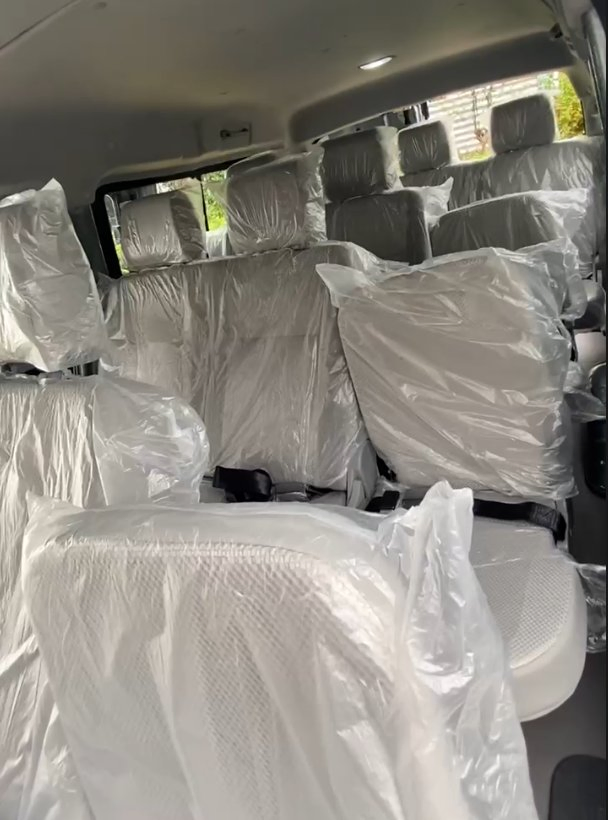 9 Seater 12 Seater 14 Seats Luxury Van Kama Gasoline Passenger Vans