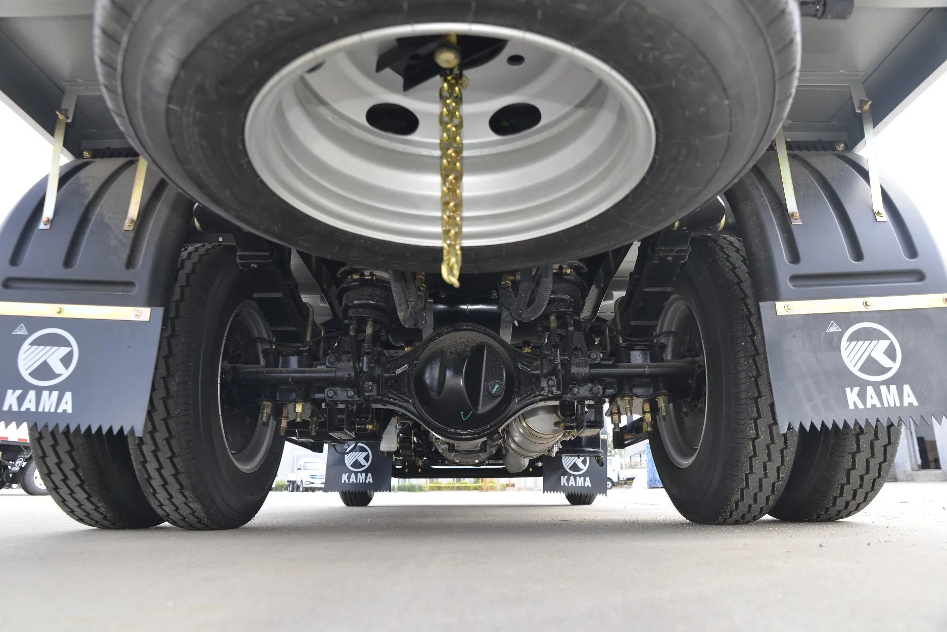 Euro-II Certified Kama Auto Truck 95km/H Max Speed with 5+1 Manual Gearshift &amp; ABS Option