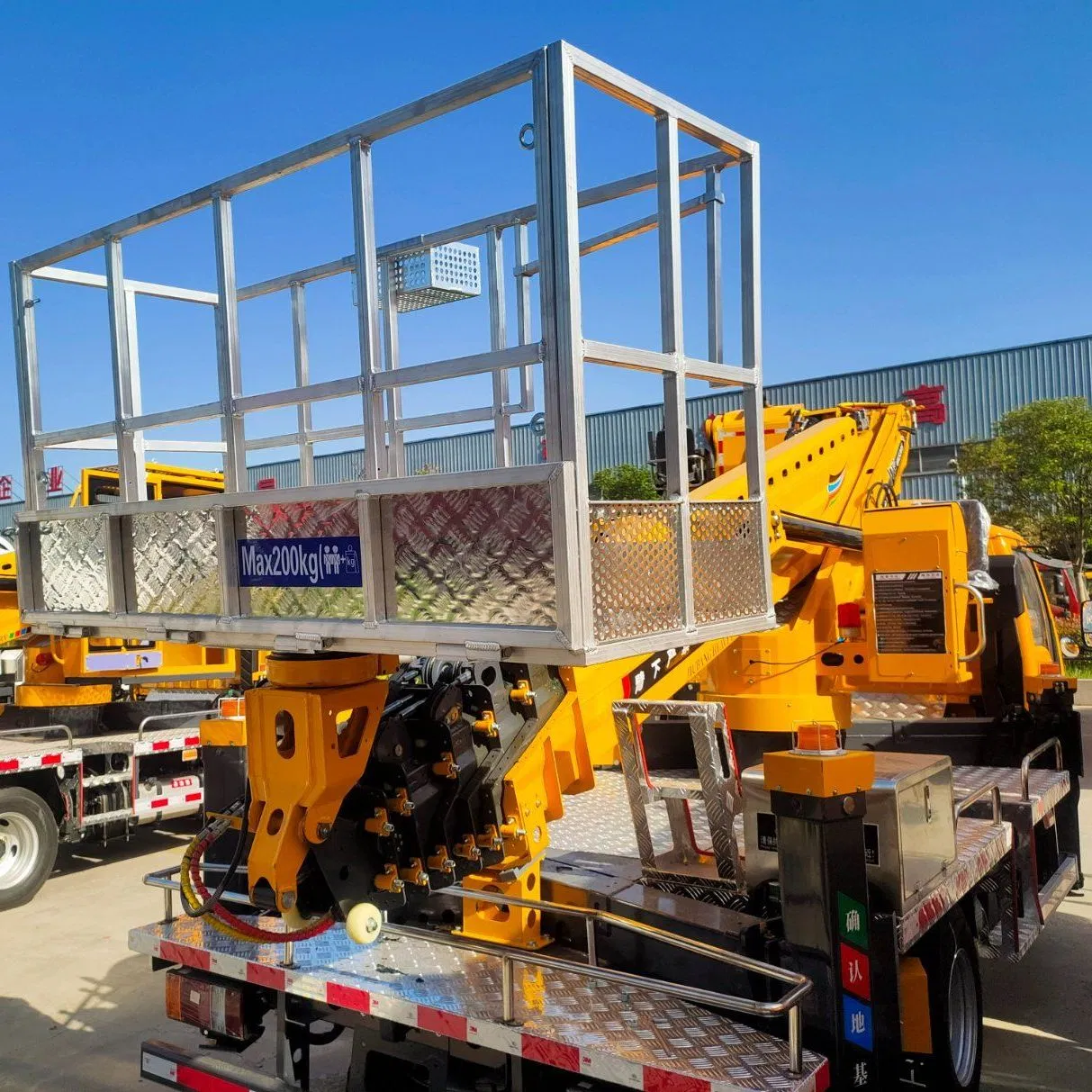 32m Telescopic Boom Truck Work Platform. Heavy-Duty High-Reach Telescopic Boom Truck