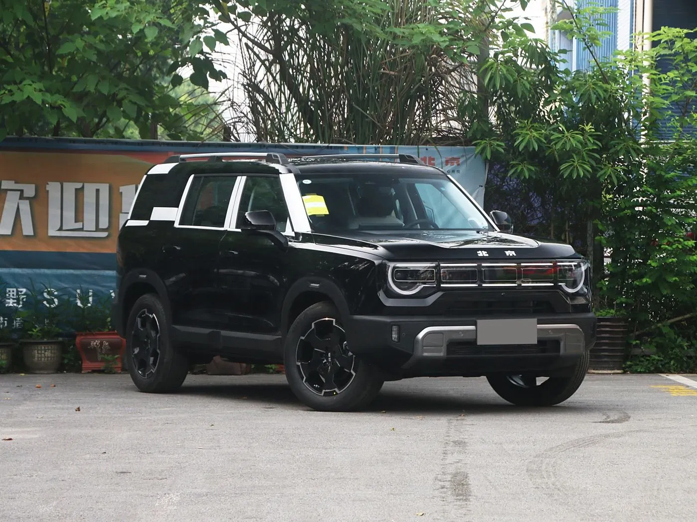 Fuel-Saving Stylish Beijing off-Road Bj30 Sport Utility Vehicle for Weekend off-Road Exploration