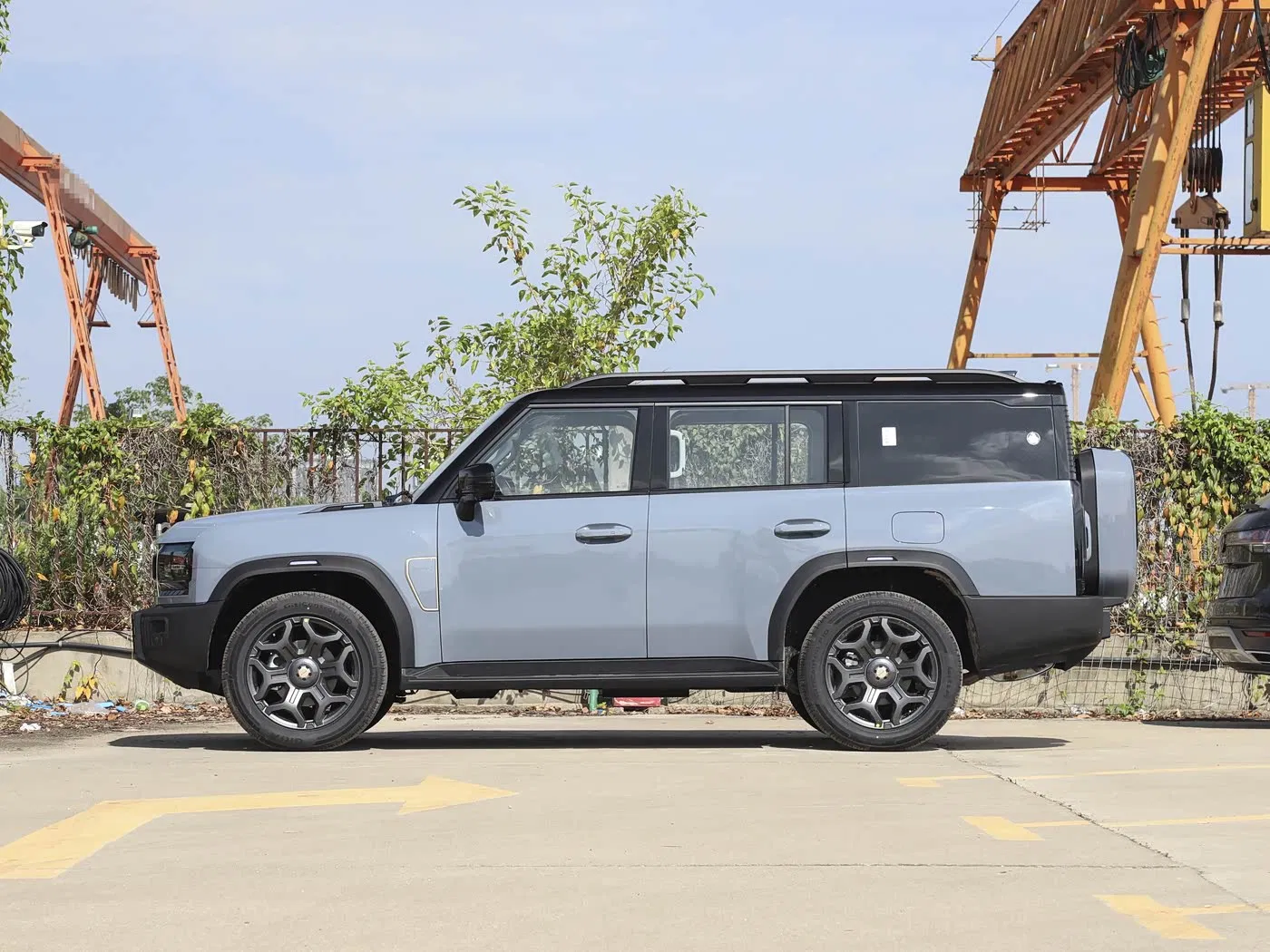 Jetour Traveler Dual Power Options Vehicles SUV 5 Seat/7 Seat Gasoline Cars