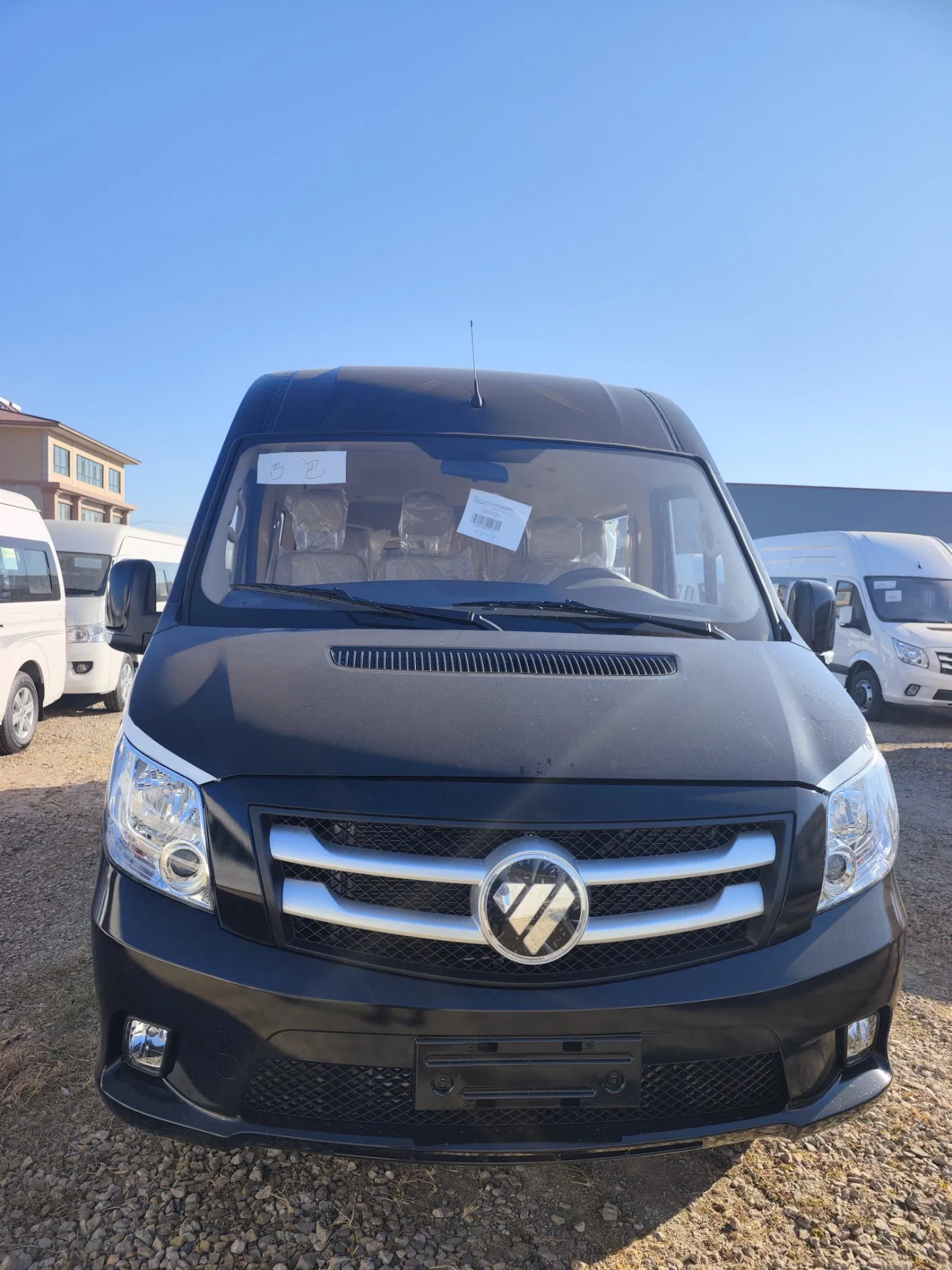 Foton Toano 18 Seats Luxury Staff Shuttle Bus Comfortable Commuter Van for Airport Transfer &amp; Hotel Guest Transport