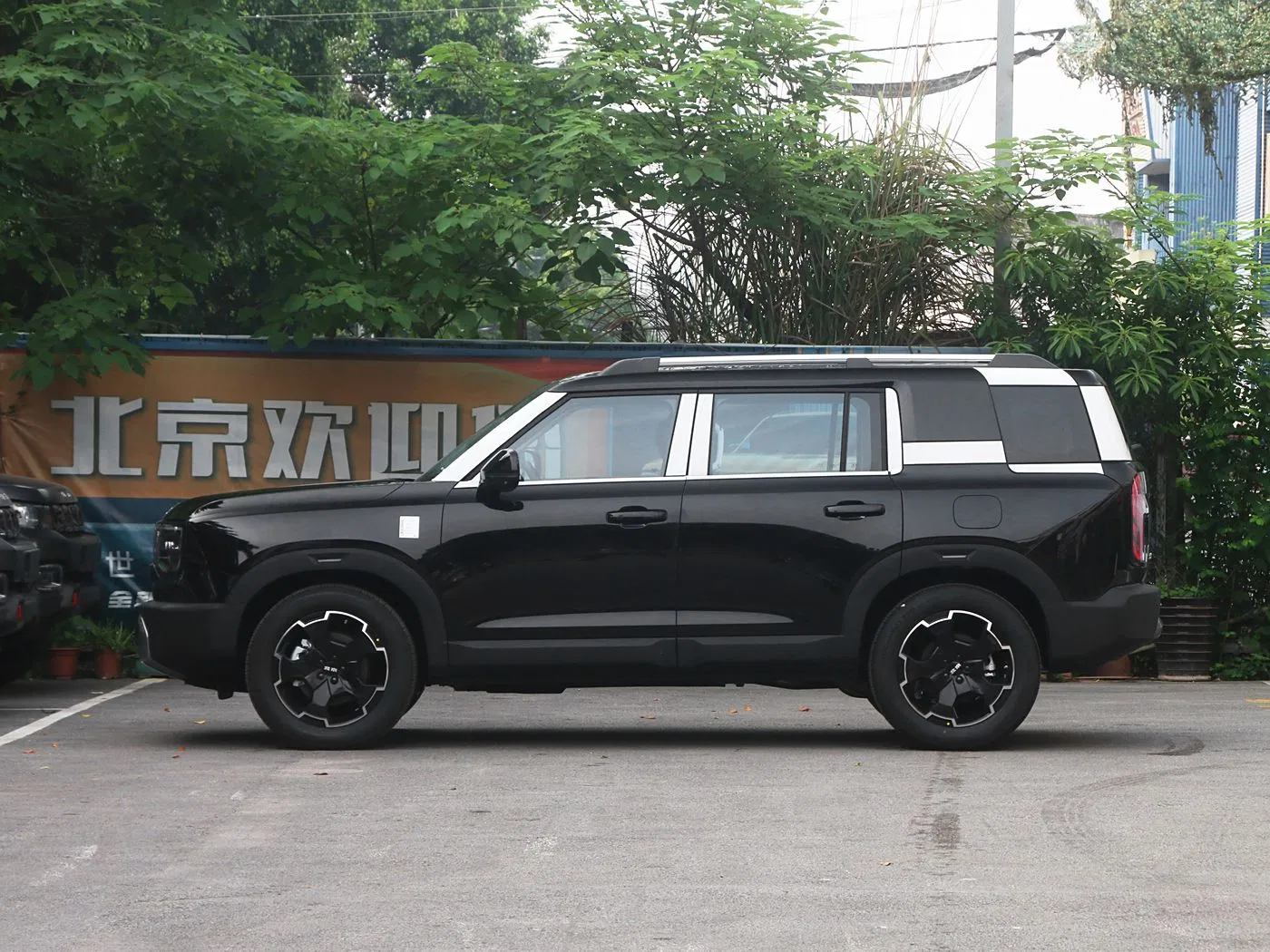 Cost-Effective Economical Beijing off-Road Bj30 Sport Utility Vehicle for Weekend off-Road Exploration