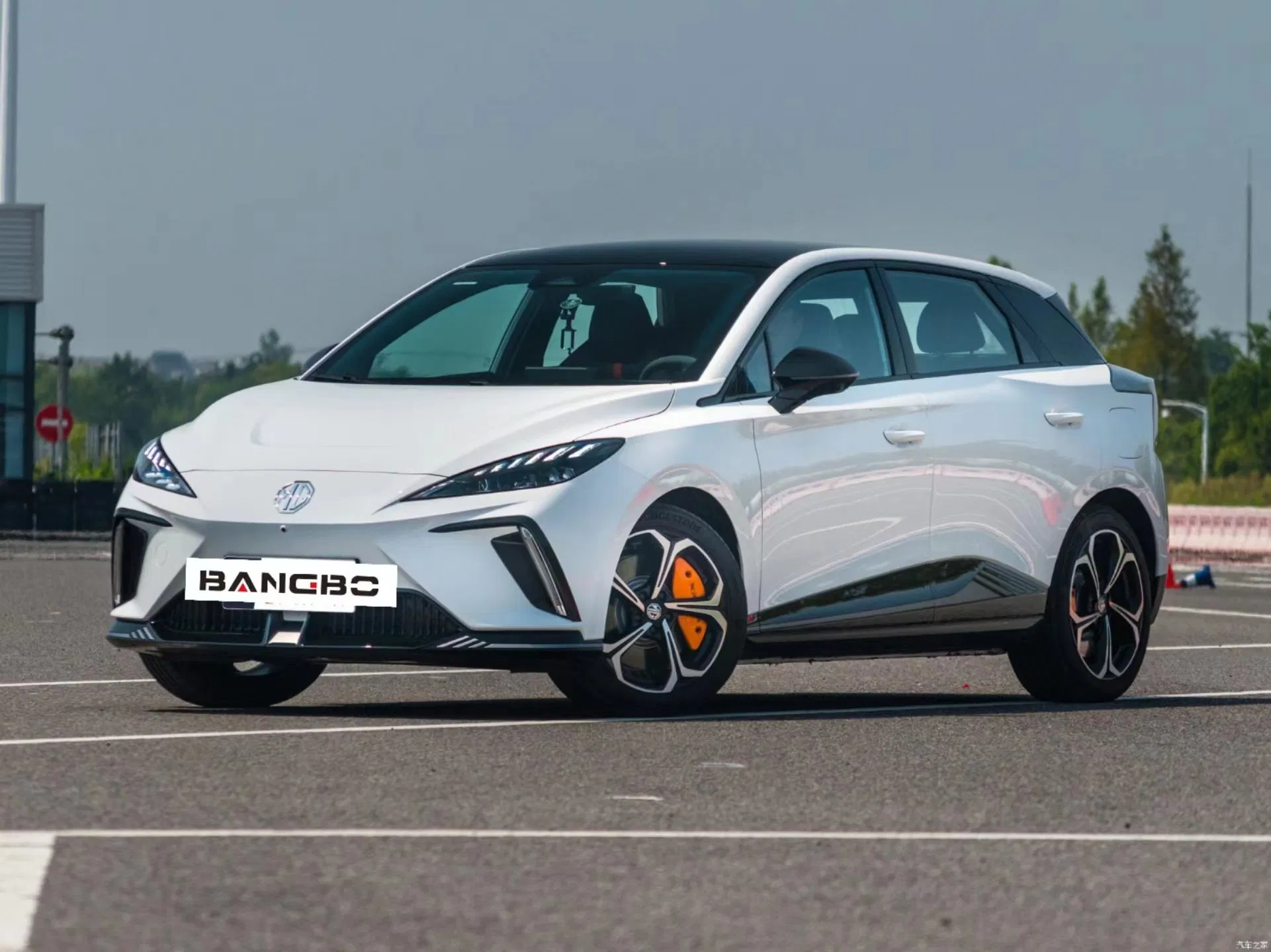 Pure Electric Car Mg Mula* 2023 Model 425km Executive Edition Permanent Magnet Synchronous