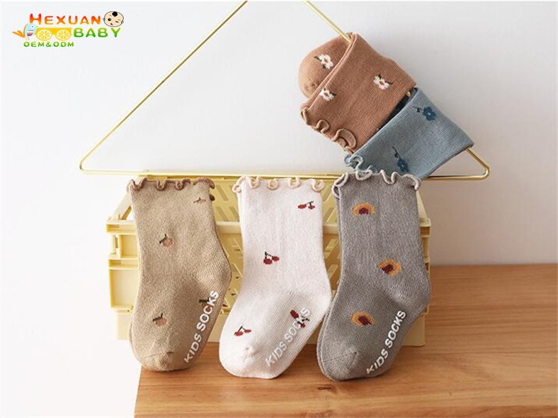 Meias de Tricô Fofas para Meninas Bebês, Meias Casuais de Verão para Bebês com Solas de Borracha Antiderrapantes, Cano Alto em Algodão Respirável para Crianças Pequenas
