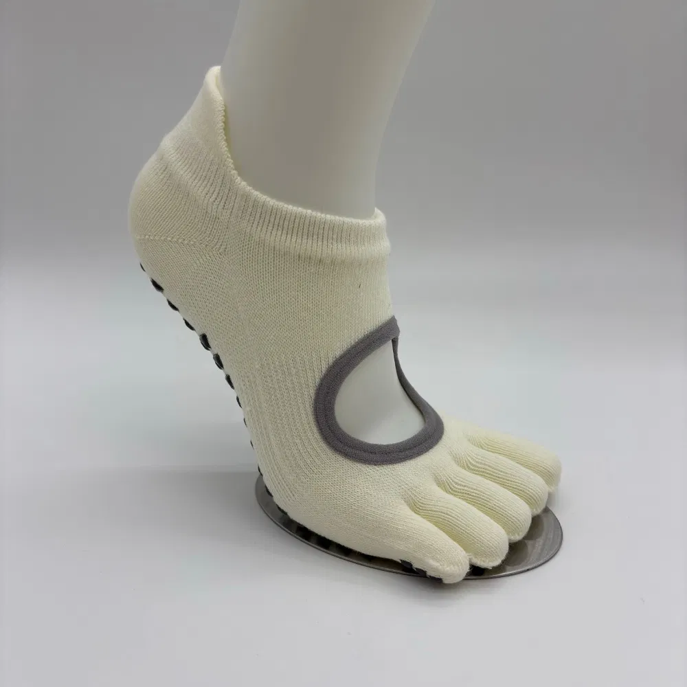 Meias de Yoga Antiderrapantes de Cinco Dedos com Abertura Traseira em Multicor com Grip de Silicone em Triângulo para Pilates