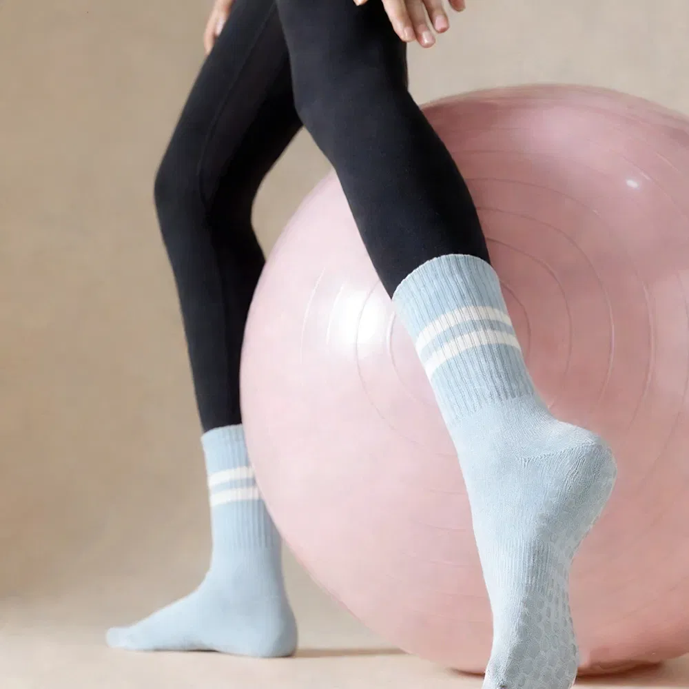 Meias de Fitness Femininas de Algodão Anti Pilling e Antiderrapantes até o Meio da Panturrilha
