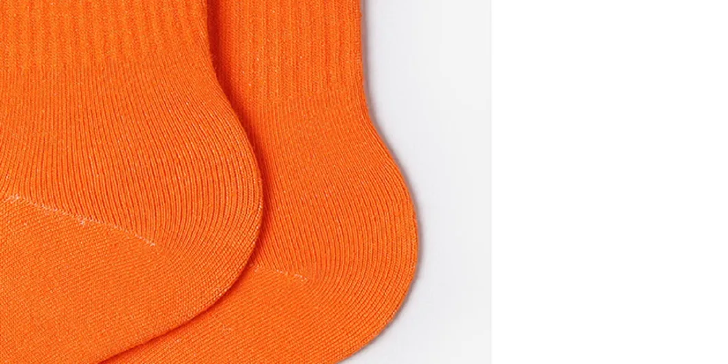 Preço de Fábrica por Atacado Meias de Algodão Personalizadas com Logo para Homens, Mulheres e Crianças na Cor Laranja